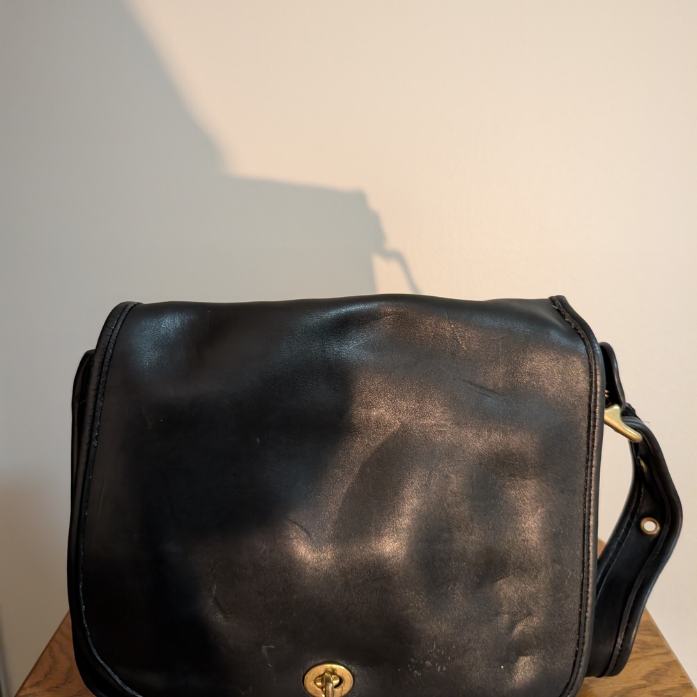Black Leather Messenger Bag with Polished Finish